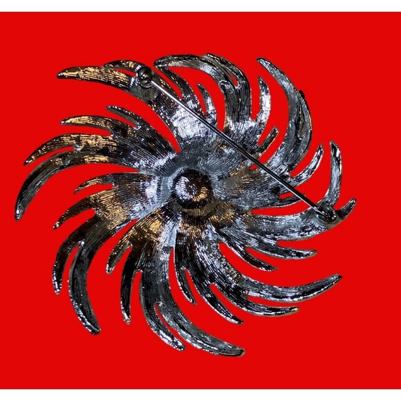 Sarah Coventry Lg faux pearl pinwheel flower brooch silver tone Costume Jewelry - Picture 6 of 8